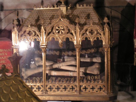 arles-saint-trophime