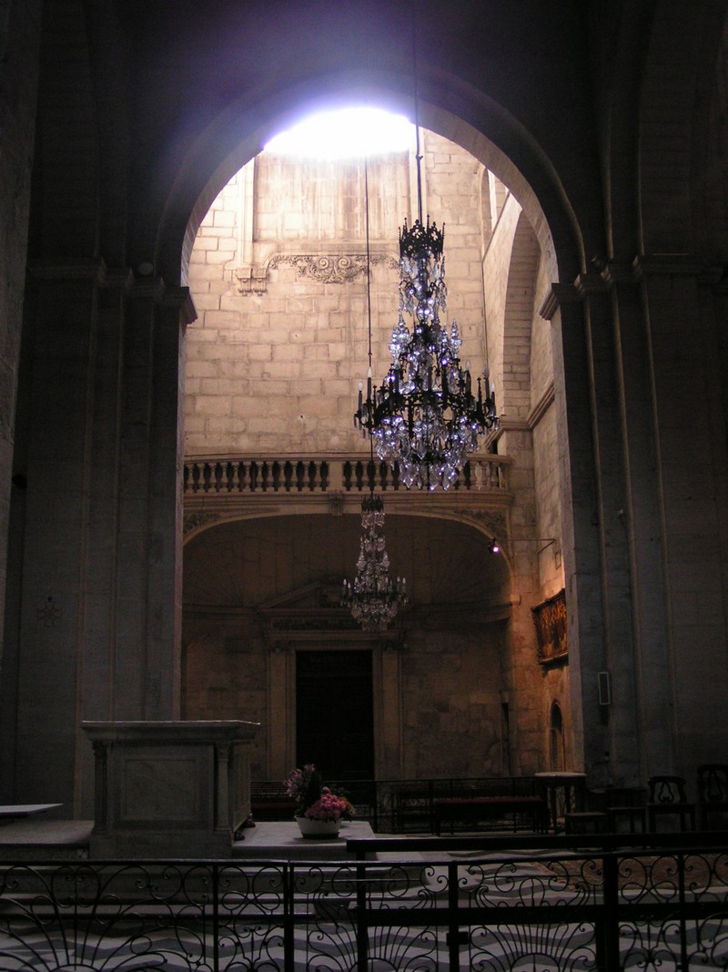 arles-saint-trophime