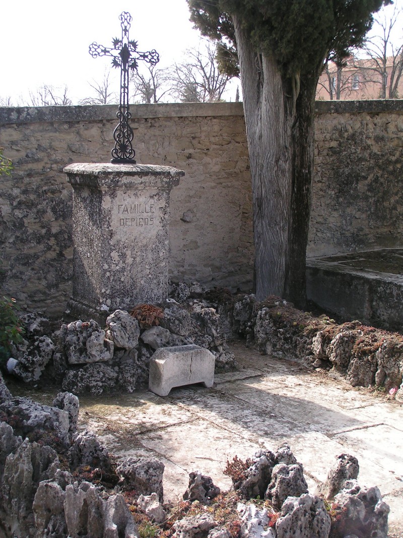 forcalquier-friedhof