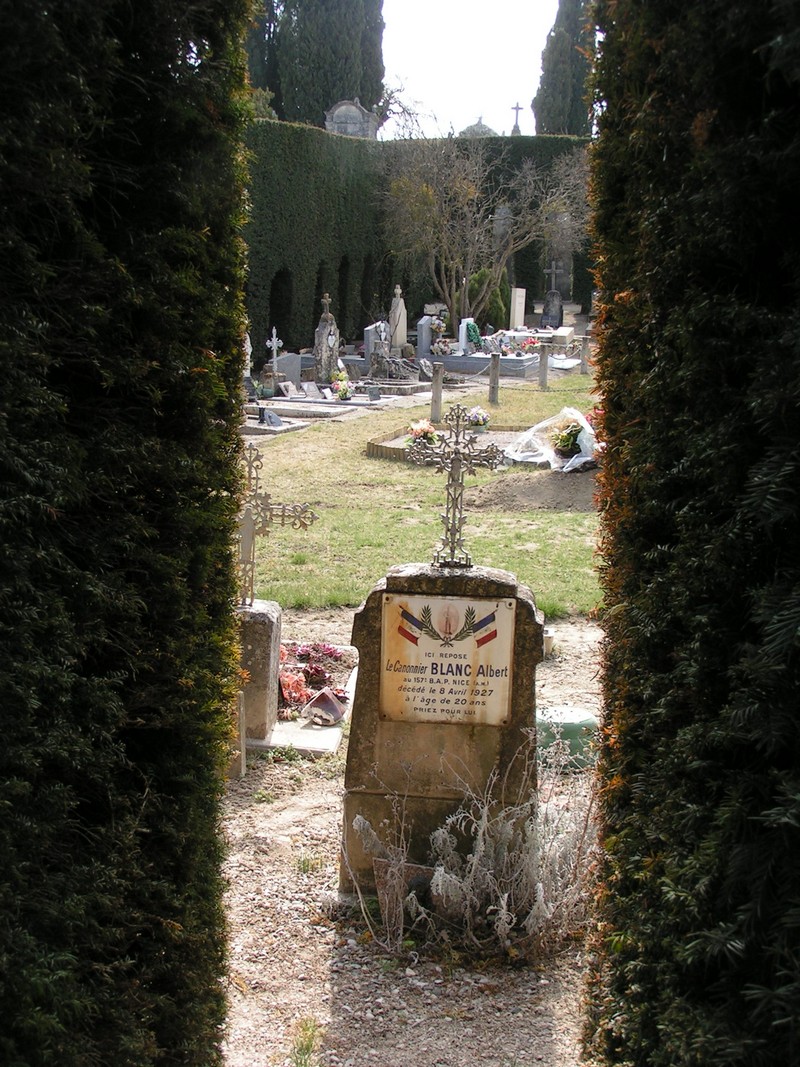 forcalquier-friedhof