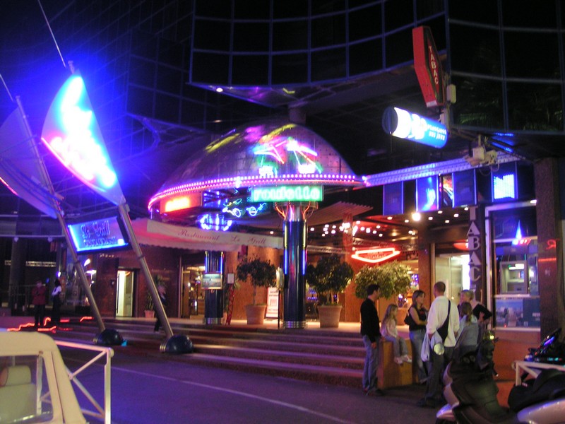 juan-les-pins-nacht