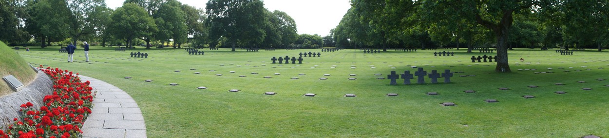 La Cambe - Deutscher Soldatenfriedhof 