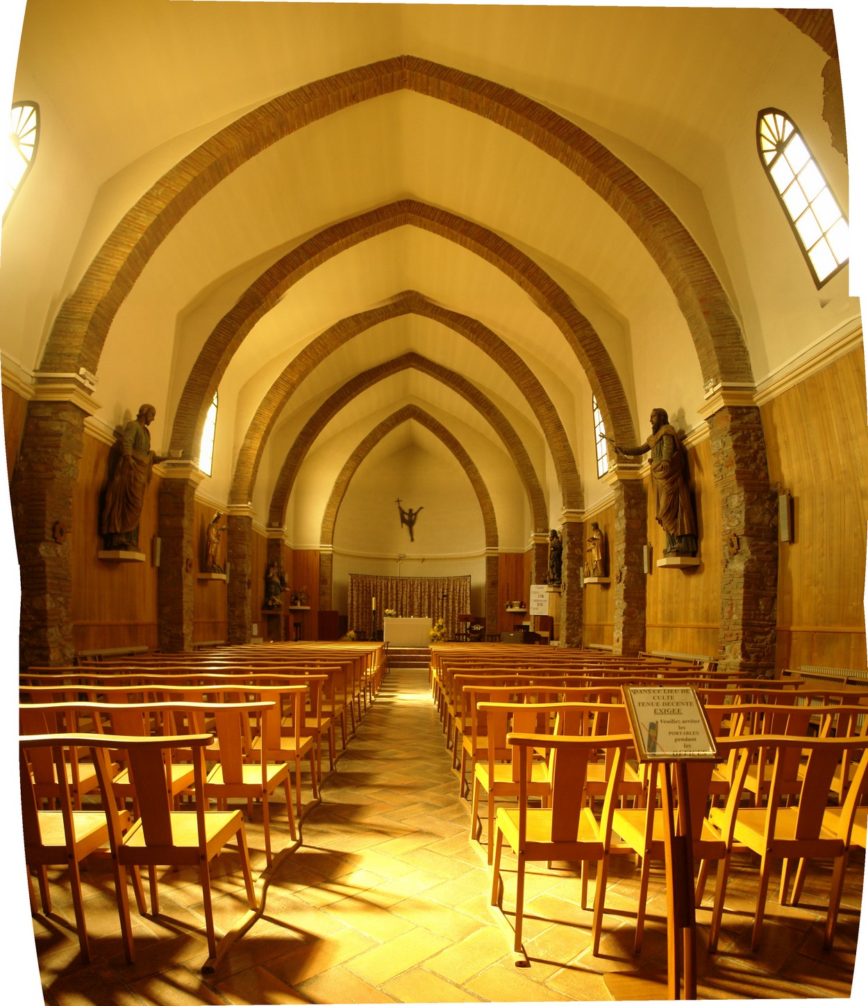 Le Barcares - Kirche