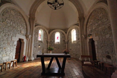 lege-cap-ferret-kirche