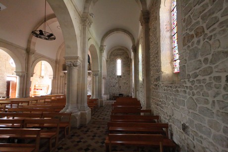 lege-cap-ferret-kirche