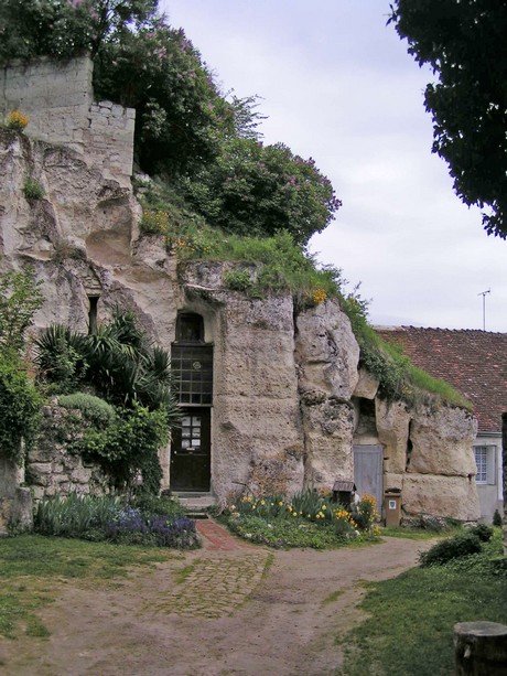 loches-hoehlenwohnungen