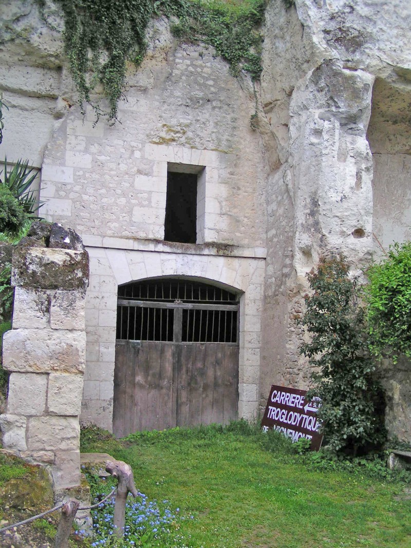 loches-hoehlenwohnungen