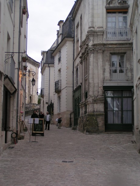 loches