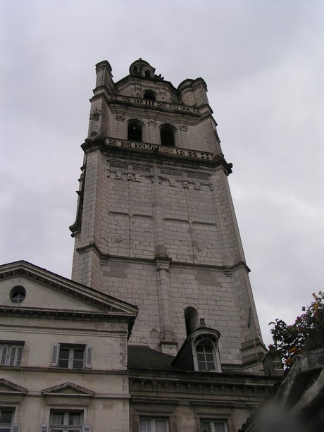 loches