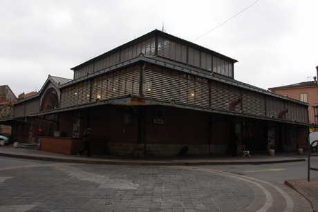 millau-markthalle