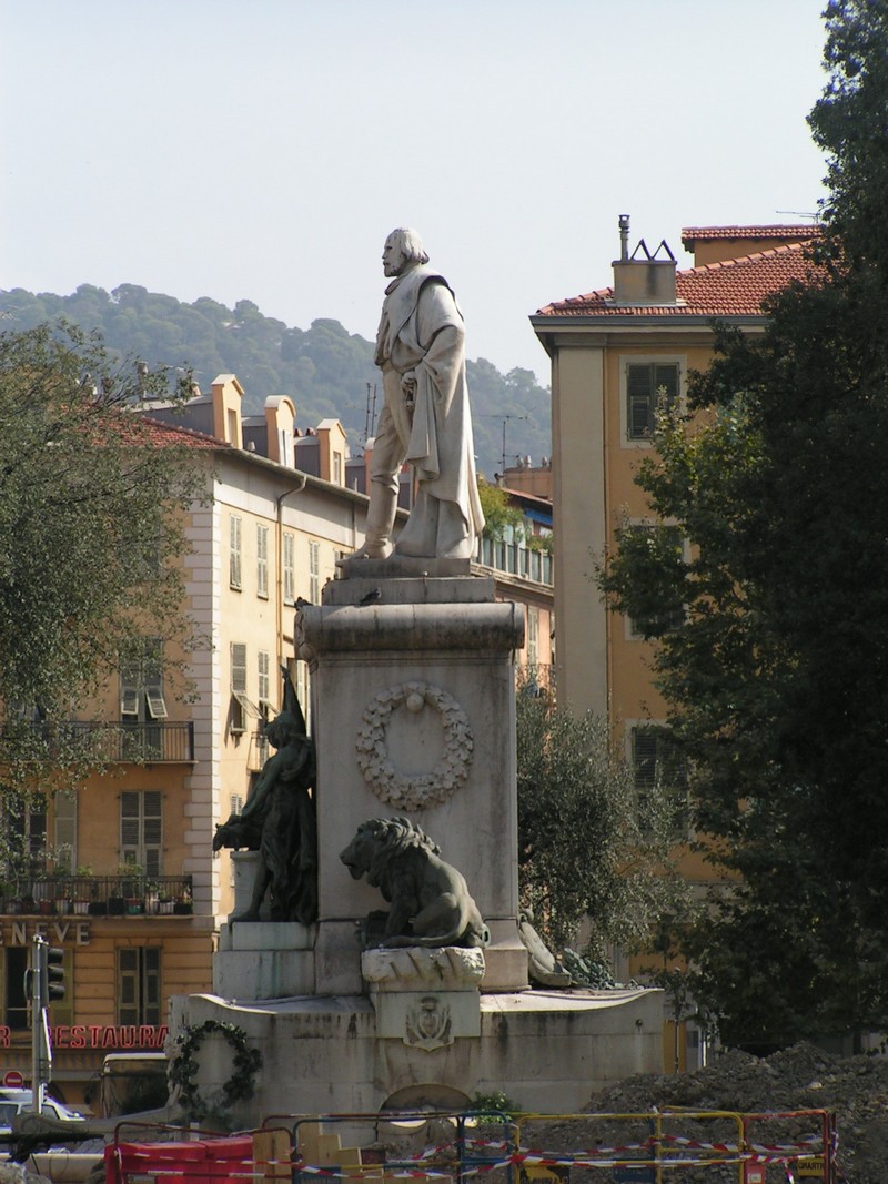 nizza-place-garibaldi