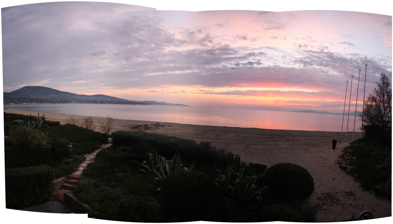 Port Grimaud am Morgen