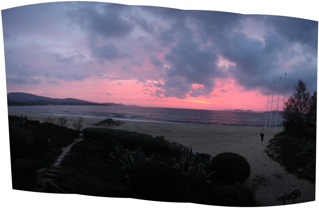 Port Grimaud am Morgen