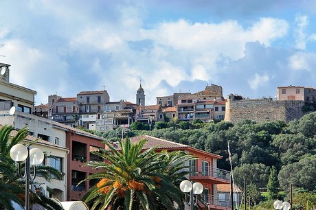 porto-vecchio-hafen