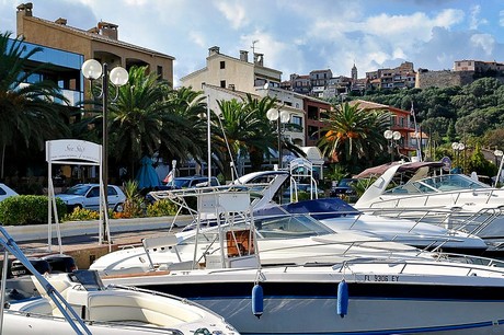 porto-vecchio-hafen