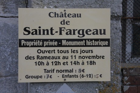 chateau-saint-fargeau