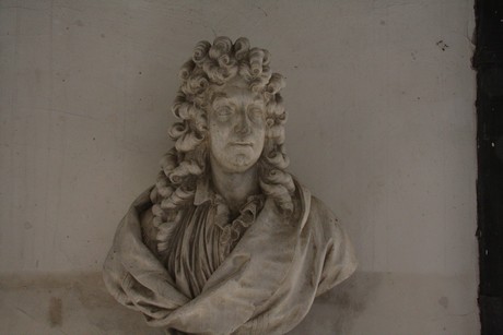 chateau-saint-fargeau