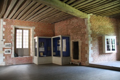 chateau-saint-fargeau