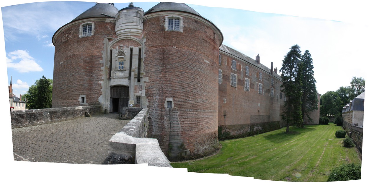 Ch&acirc;teau de Saint-Fargeau