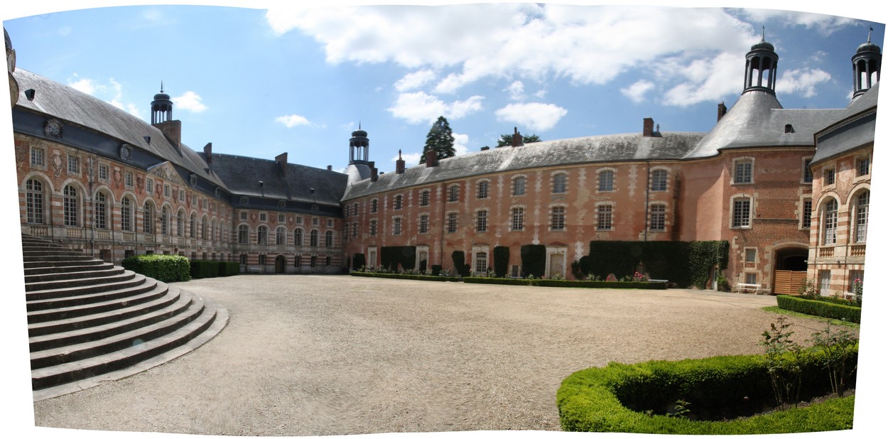 Ch&acirc;teau de Saint-Fargeau