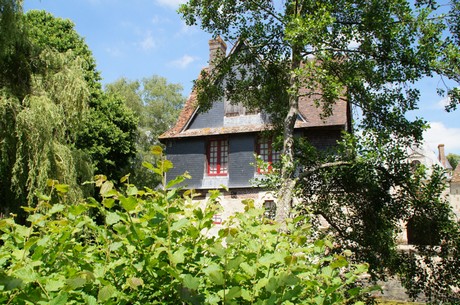 saint-germain-de-livet