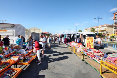 saint-pierre-la-mer-markt