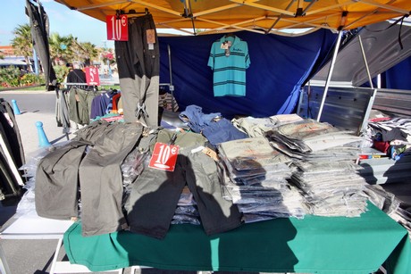 saint-pierre-la-mer-markt