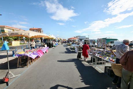 saint-pierre-la-mer-markt