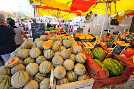 saint-pierre-la-mer-markt