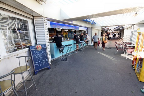 saint-pierre-la-mer-markt