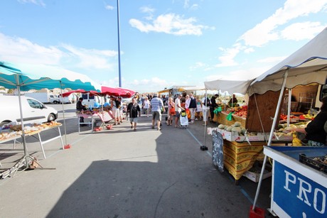 saint-pierre-la-mer-markt