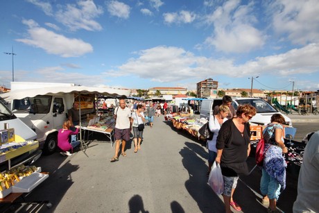 saint-pierre-la-mer-markt