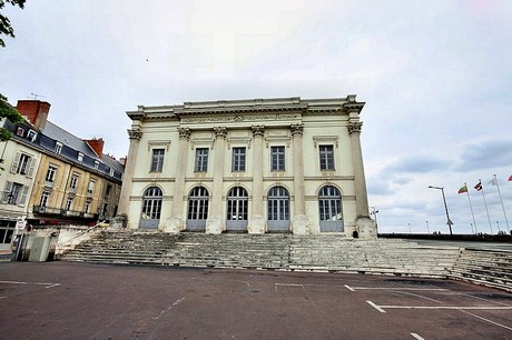 saumur