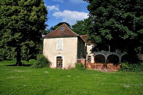 chateau-de-serrigny