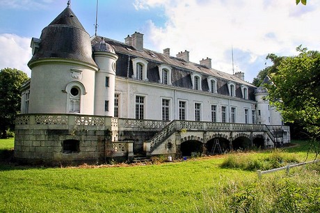 chateau-de-serrigny