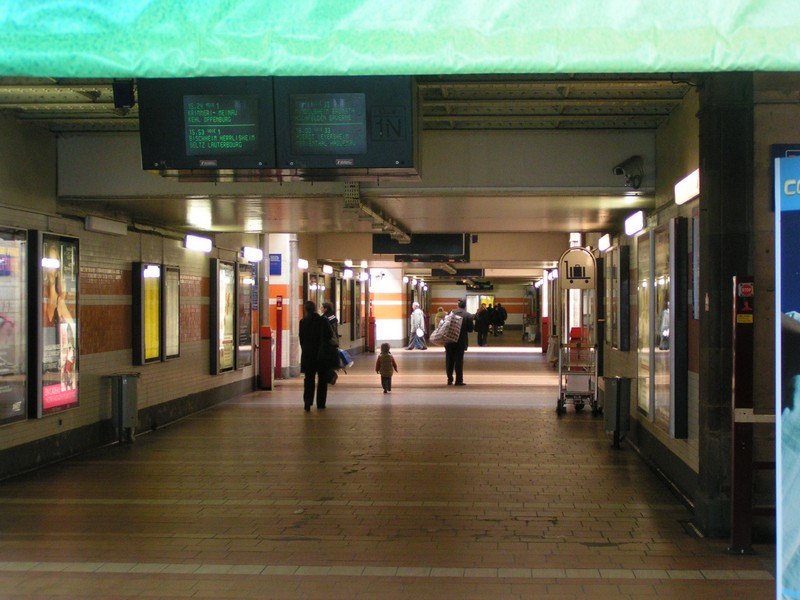 bahnhof