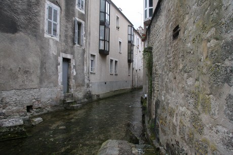 tonnerre-fosse-dionne