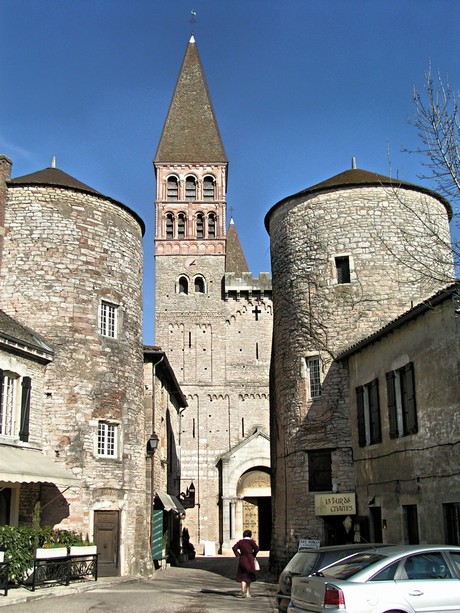 tournus-kirche