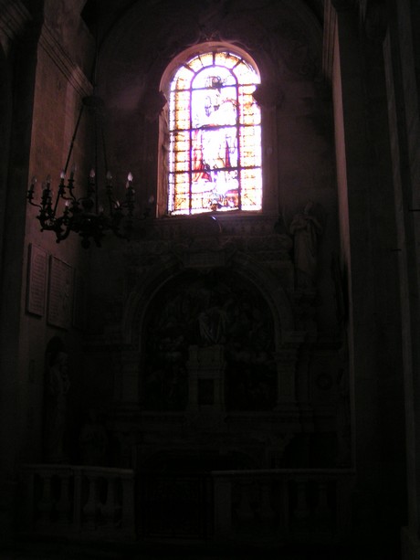 uzes-kirche