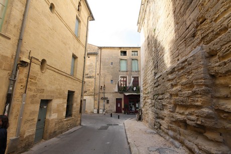 uzes