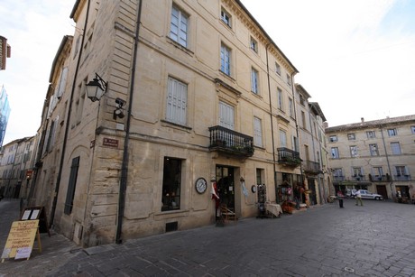 uzes