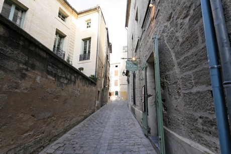 uzes