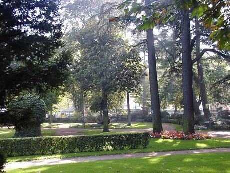 vienne-jardin-du-8-mai-1945