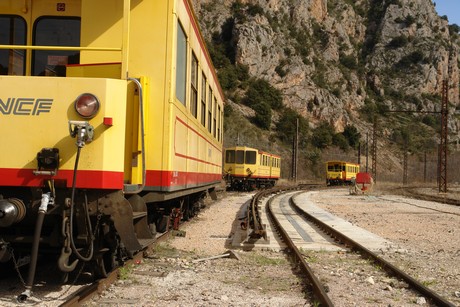 villefrance-de-conflent-gelber-zug